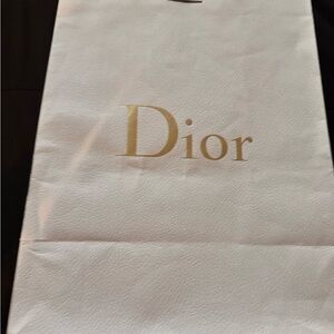 Dior White Shopping Bag with Gold Logo and Elegant Design